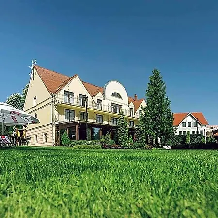 Hotel Barlinek فندق بارلينك