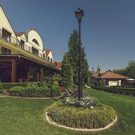 Hotel Barlinek Nad Jeziorem Wellness And Spa 3* Barlinek