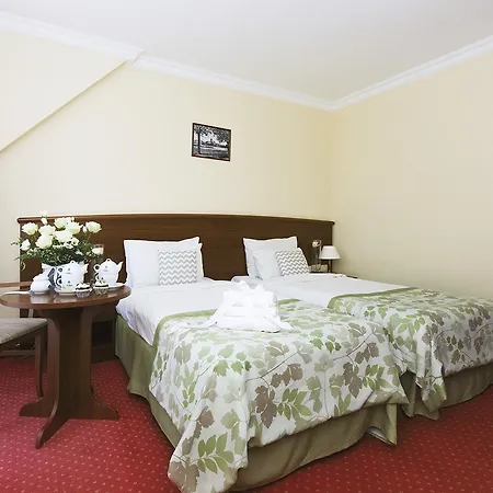 Hotel Barlinek Nad Jeziorem Wellness And Spa 3* Barlinek
